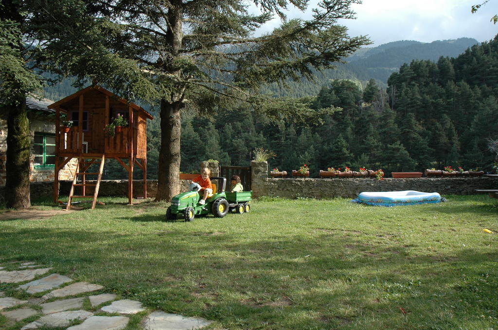 Xalet-Refugi U.E.C. Hostel ลา มอลินา ภายนอก รูปภาพ